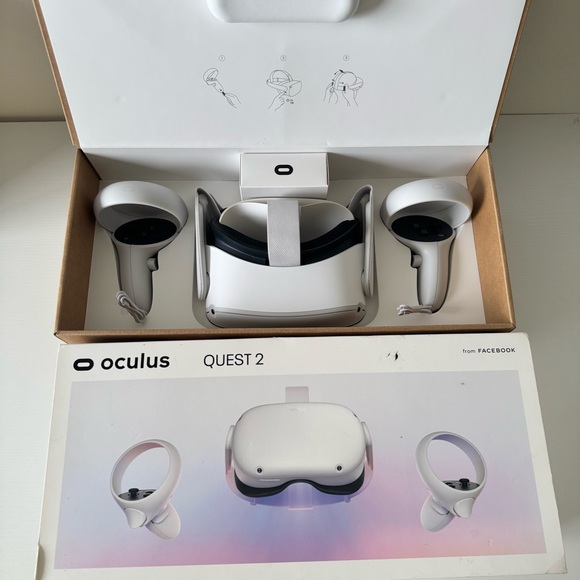 New! Oculus Quest 2 VR Headset - White, 64 GB - Picture 1 of 6